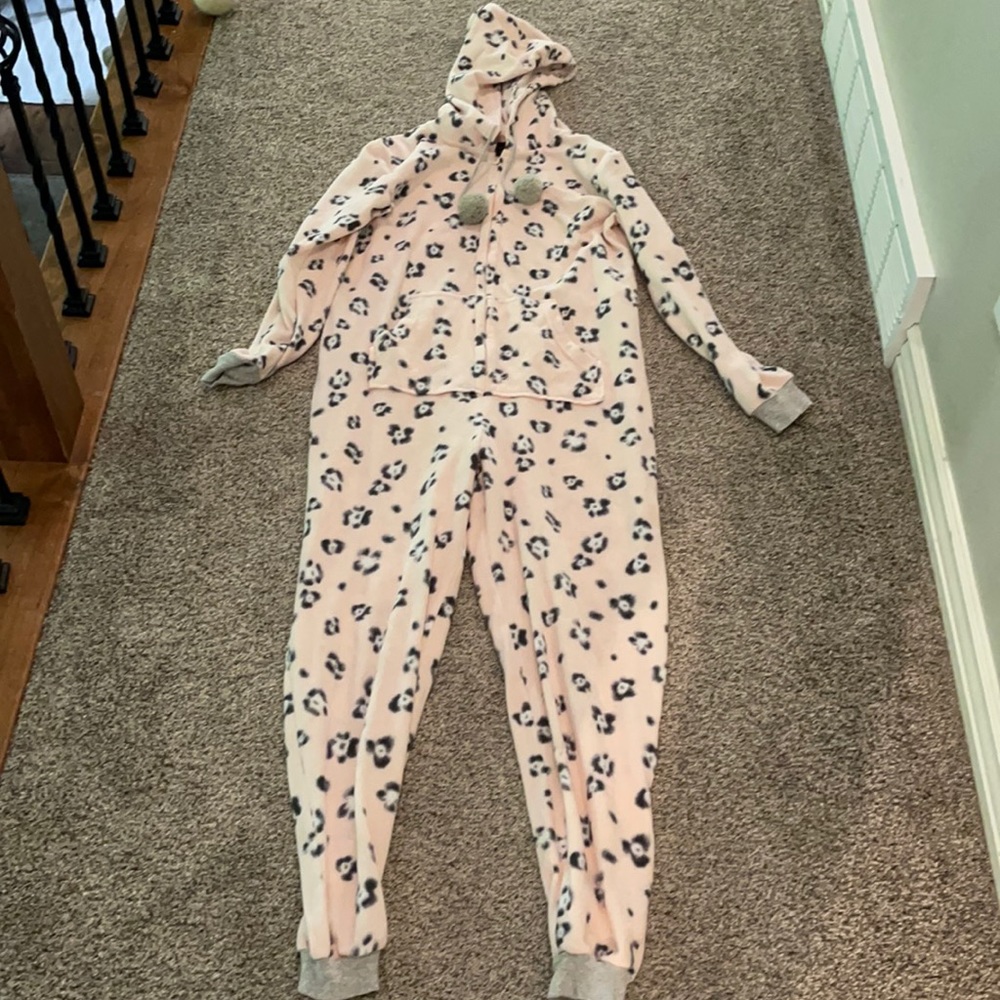 Free Press junior Girls sz M one piece pajamas